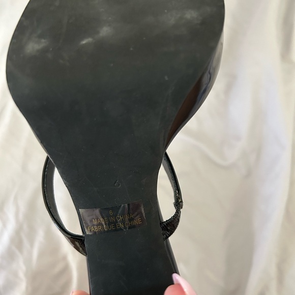 Jeffrey Campbell platform block heel. Size 6. - Picture 4 of 4